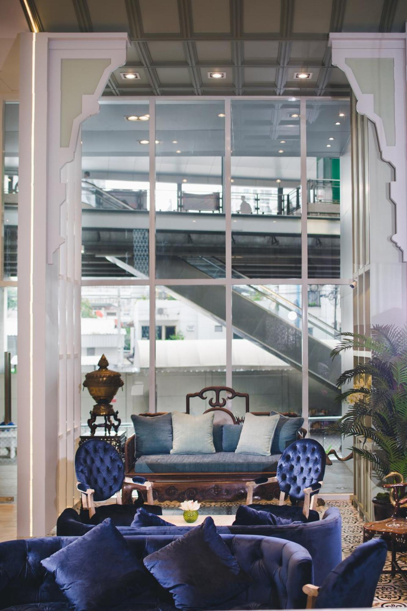 Hotel Tranz Bangkok Exterior photo